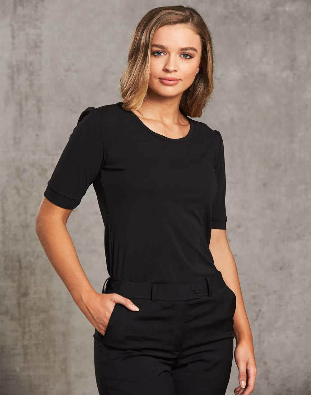 M8800 Women’s Scoop Neck T-Top