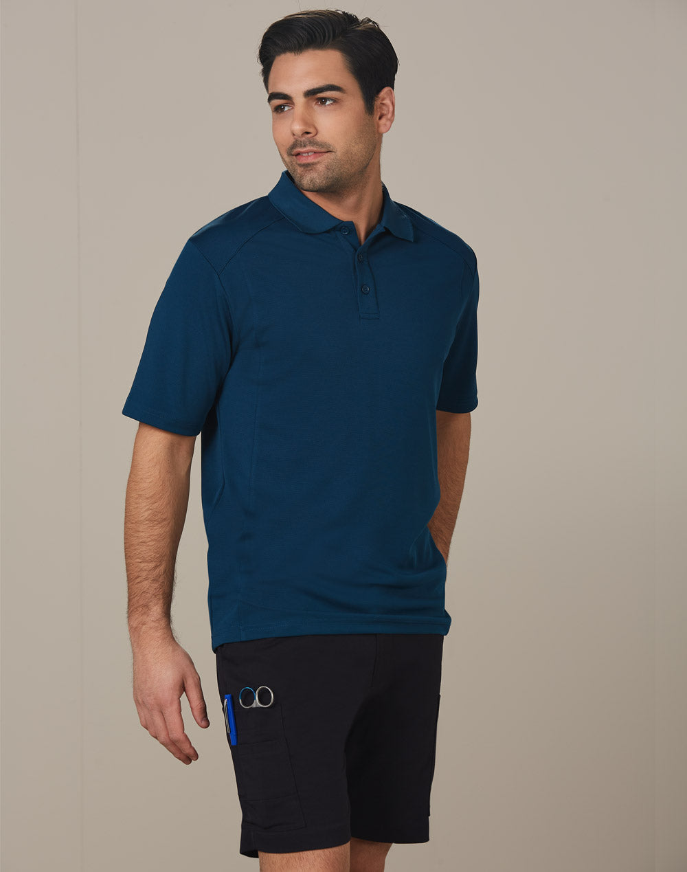 M9351 Mens Utility Cargo Shorts